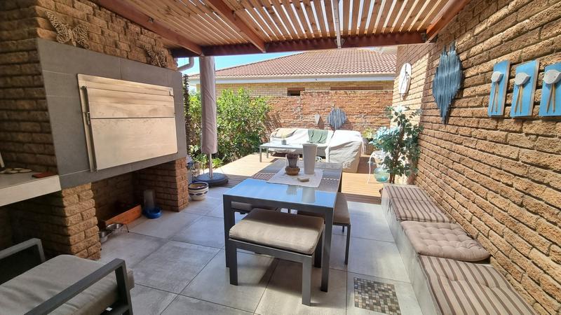 3 Bedroom Property for Sale in Reebok Western Cape